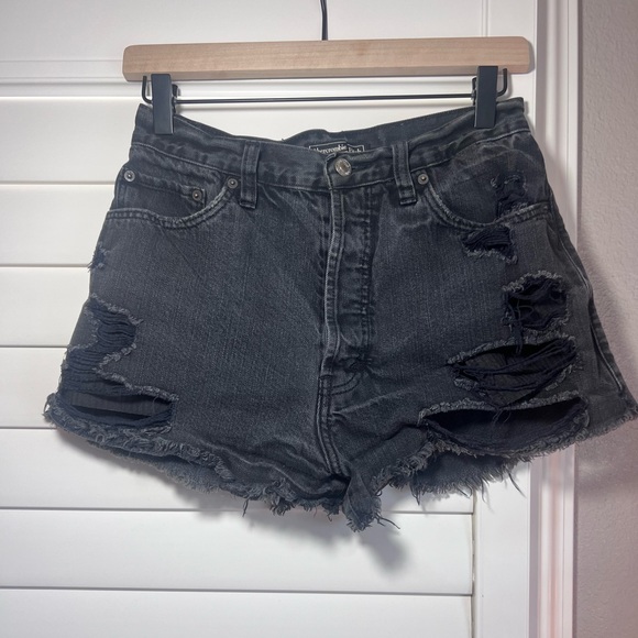 Abercrombie & Fitch Pants - Abercrombie & Fitch Cut-Off Shorts Size 27 High Rise